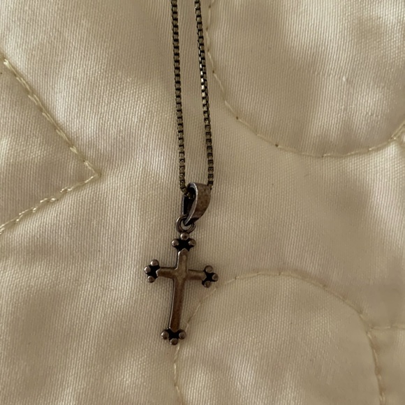 Vintage Small Cross Necklace - Picture 1 of 4